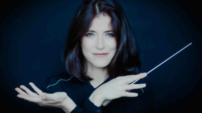 Rencontre avec la cheffe d’orchestre Débora Waldman